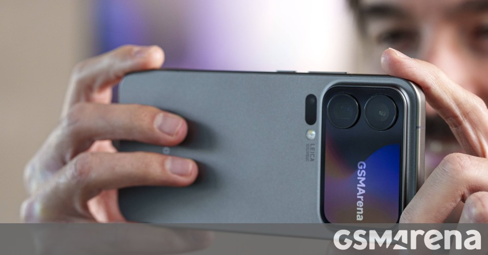 Xiaomi 18 Pro Max vs. Motorola Edge 70 Pro+: A Comprehensive Camera Comparison